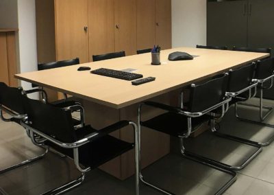 Tavolo sala riunioni_Marelli Italia